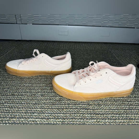 Vans Seldan Sneakers - Light Pink - Women’s 7 - Like New - Picture 2 of 7